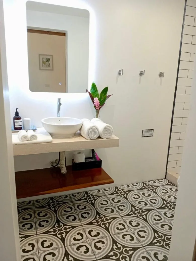 Bathroom in the Loft Apartment at Makanas Beach Bungalows