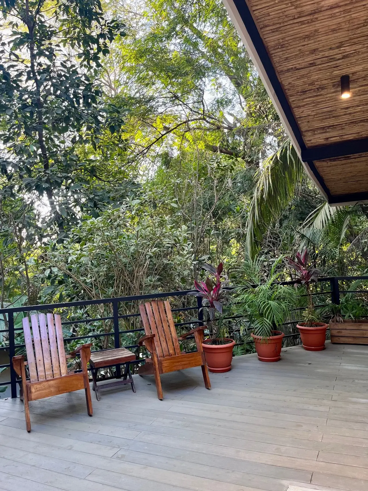 Comfortable amenities at Makanas Beach Bungalows in Santa Teresa, Costa Rica